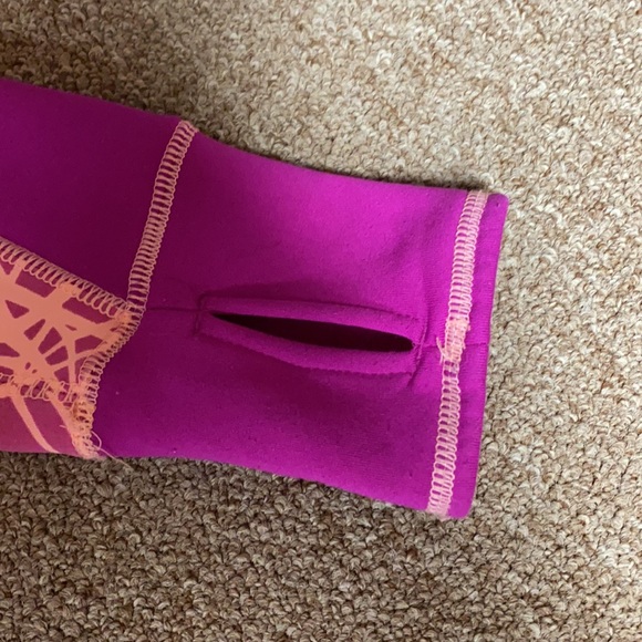 Pullover - Picture 2 of 5